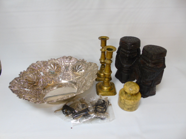 Pr of wooden carved figures and various metal ware items