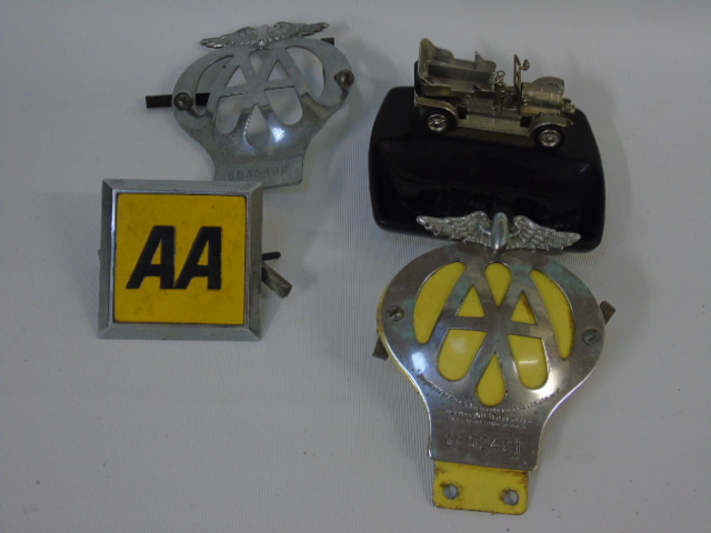 3 AA badges and a car ashtray