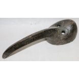 Small bird mask with long beak and remna