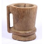 Wooden mortar bowl with single handle an