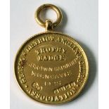 22ct gold medallion, 'Glasgow District Angling Club...Milngavie 1925'. Condition Report 9.4g
