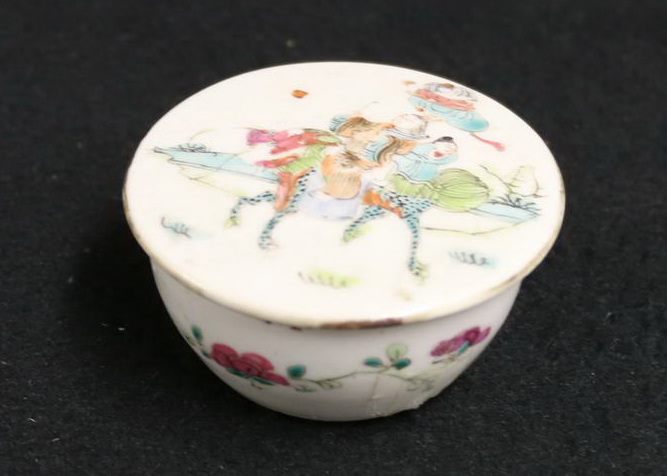 19th century Chinese Canton famille rose miniature pot and cover,