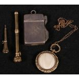 Victorian pinchbeck circular locket with belcher chain, chased gilt metal propelling pencil,