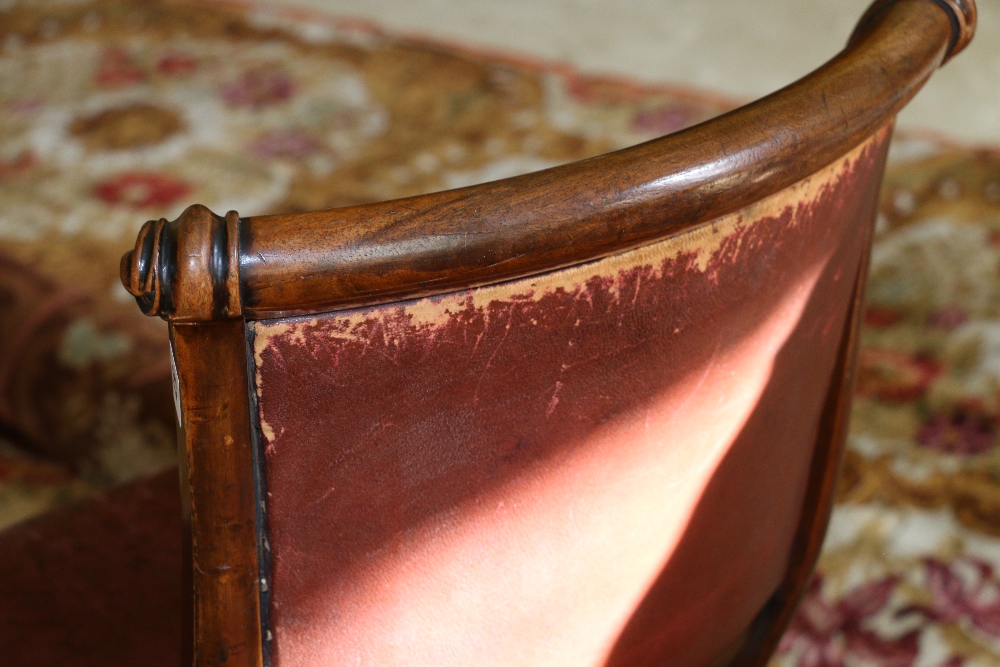 Victorian mahogany and crimson leather dining chair (1) CONDITION REPORT: Leather upholstery worn - Image 4 of 4