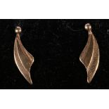 Pair of 9ct gold Knockham studio earrings by Ian & Linda Combe,