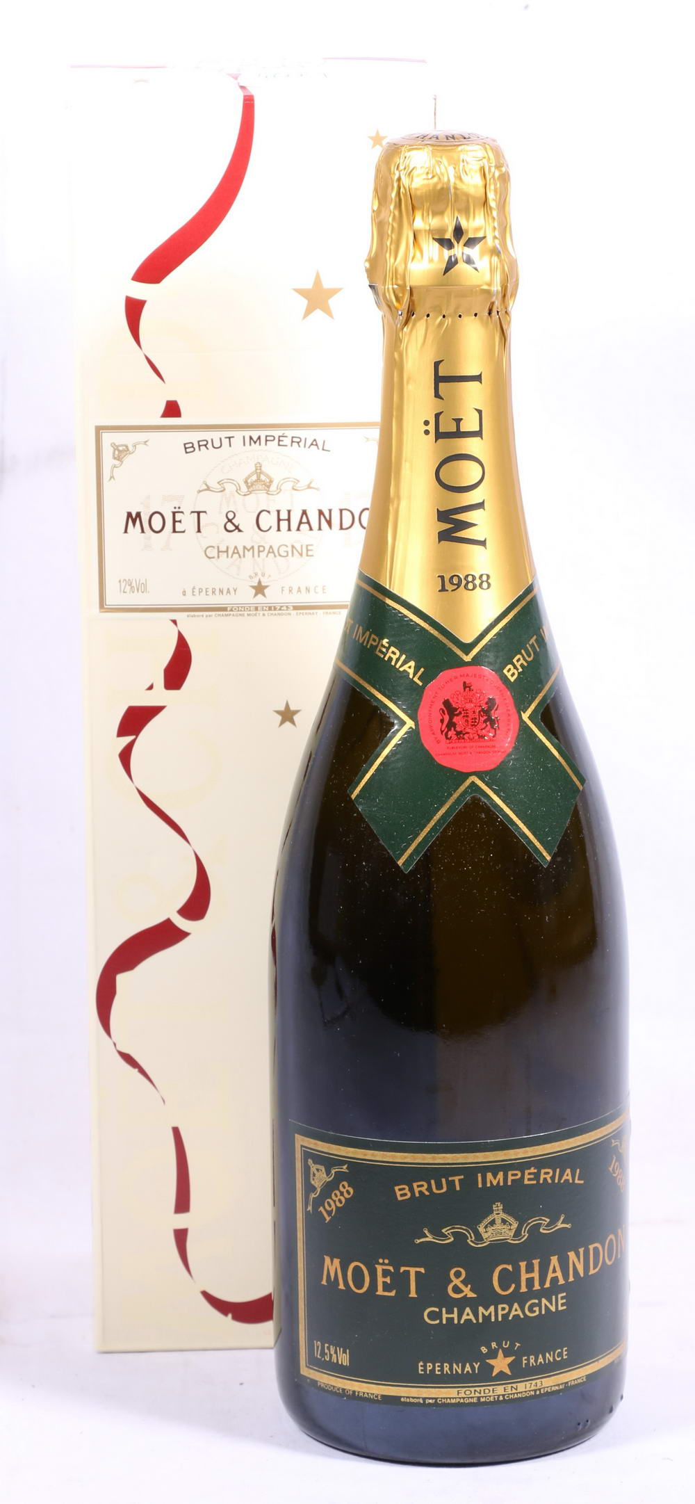 MOET & CHANDON 1988 Brut Imperial champagne, 75cl, 12.5% vol, boxed.