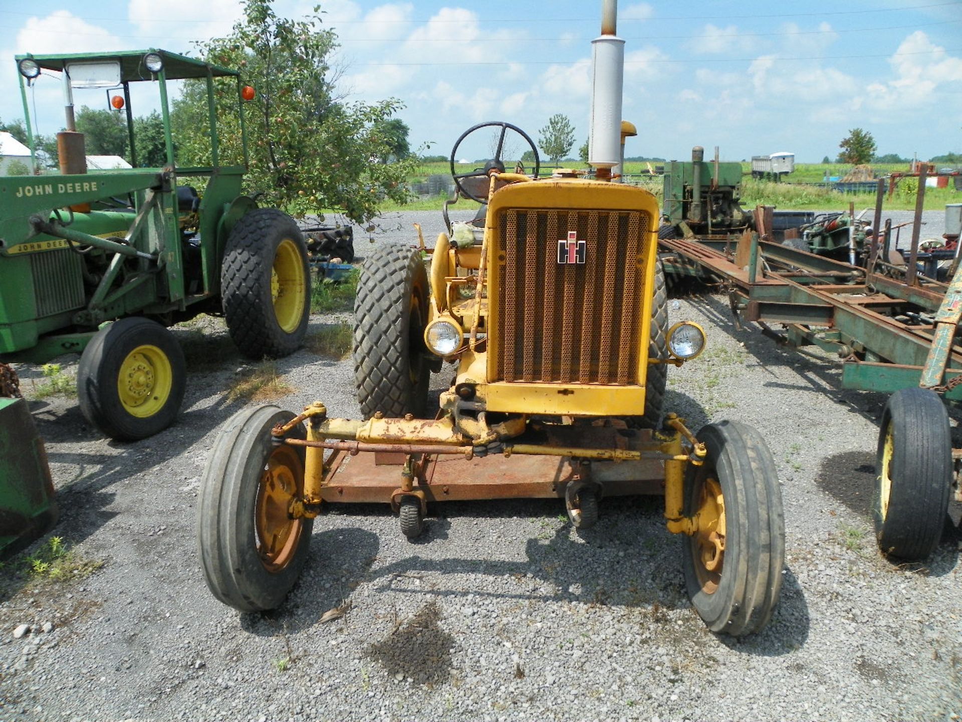 Farmall 140 - Image 2 of 20