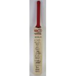 A New Zealand Cricket Team signed 20/20 cricket bat,