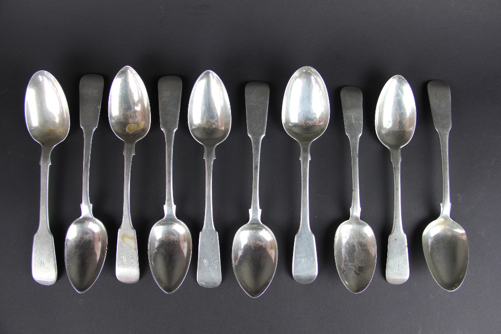 Five Scottish fiddle pattern spoons, Robert Naughten, Edinburgh 1840, monogrammed 'GM', 18.