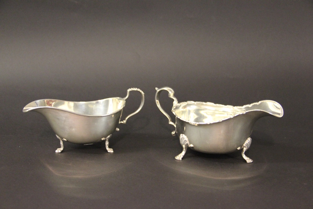 A silver sauce boat, Adie Brothers Ltd, Birmingham 1931,