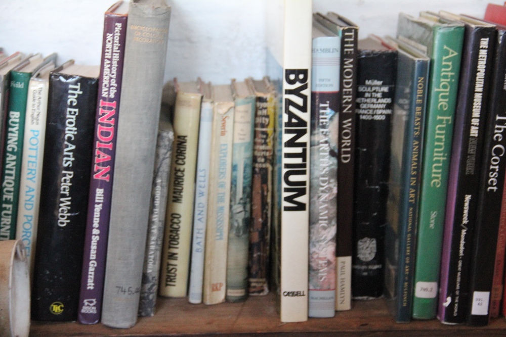 A miscellany of modern reference books, to include antique and children's titles,