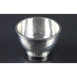 A George IV silver bowl, Neal Brothers, London 1945, 3.9 oz, 8.