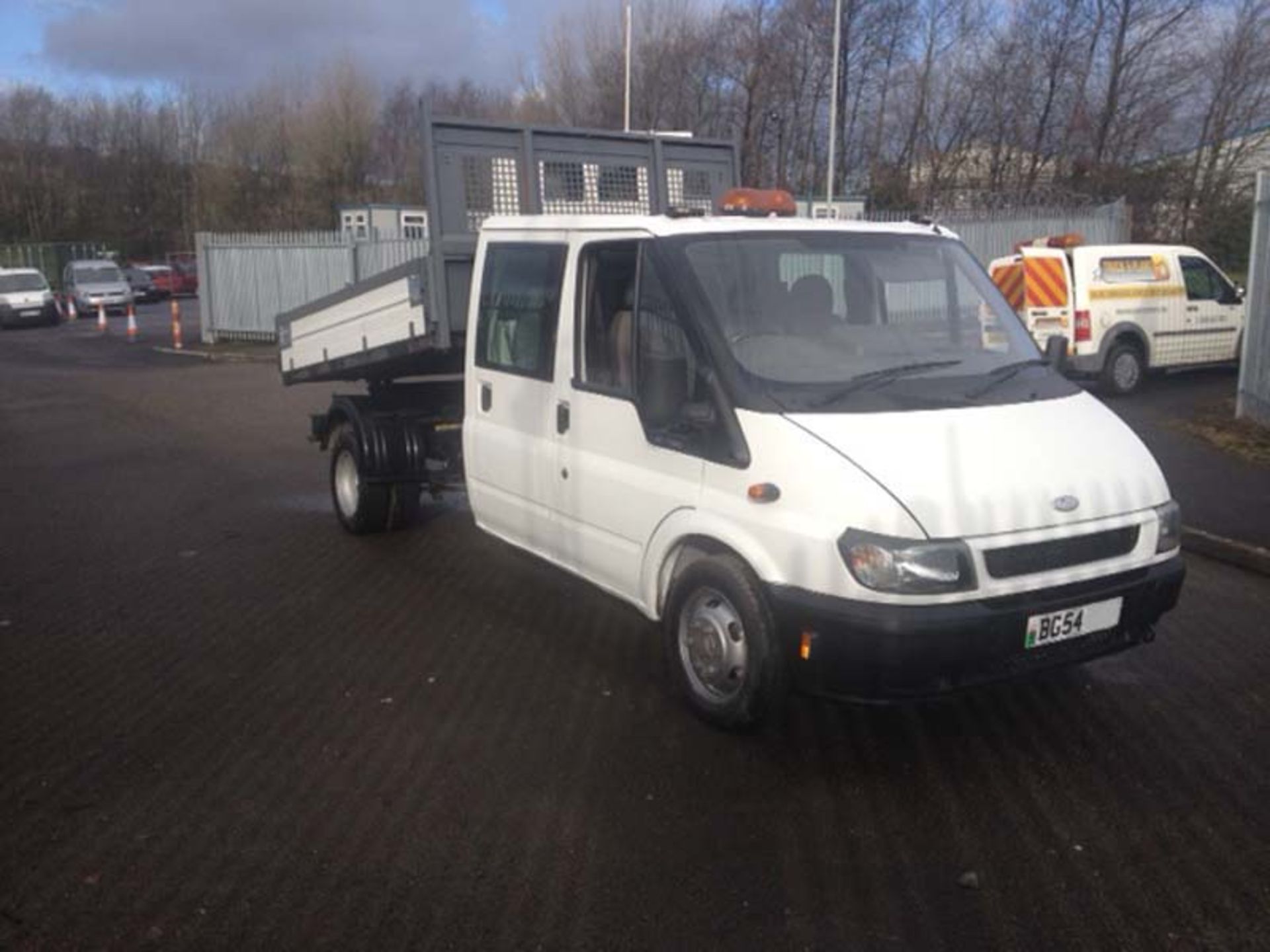 FORD TRANSIT CREWCAB TIPPER - Image 6 of 12