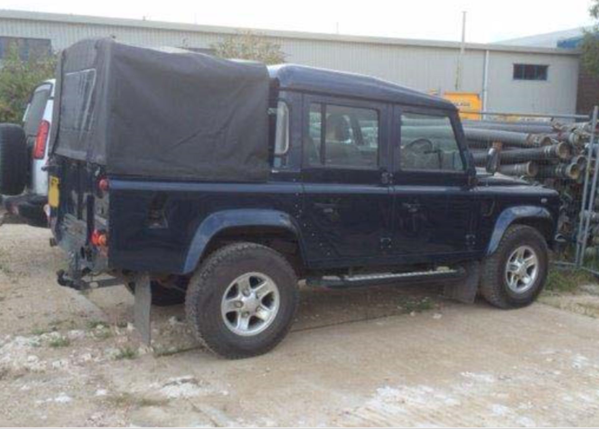 2013 LAND ROVER DEFENDER 110 XS TDCi,  2198CC, DIRECT FROM NATIONAL COMPANY - Image 6 of 11