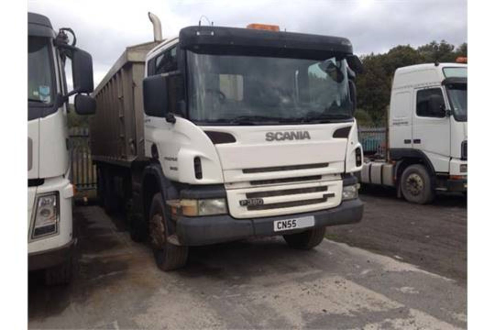 SCANIA P380 EIGHT WHEEL TIPPER - Image 4 of 14