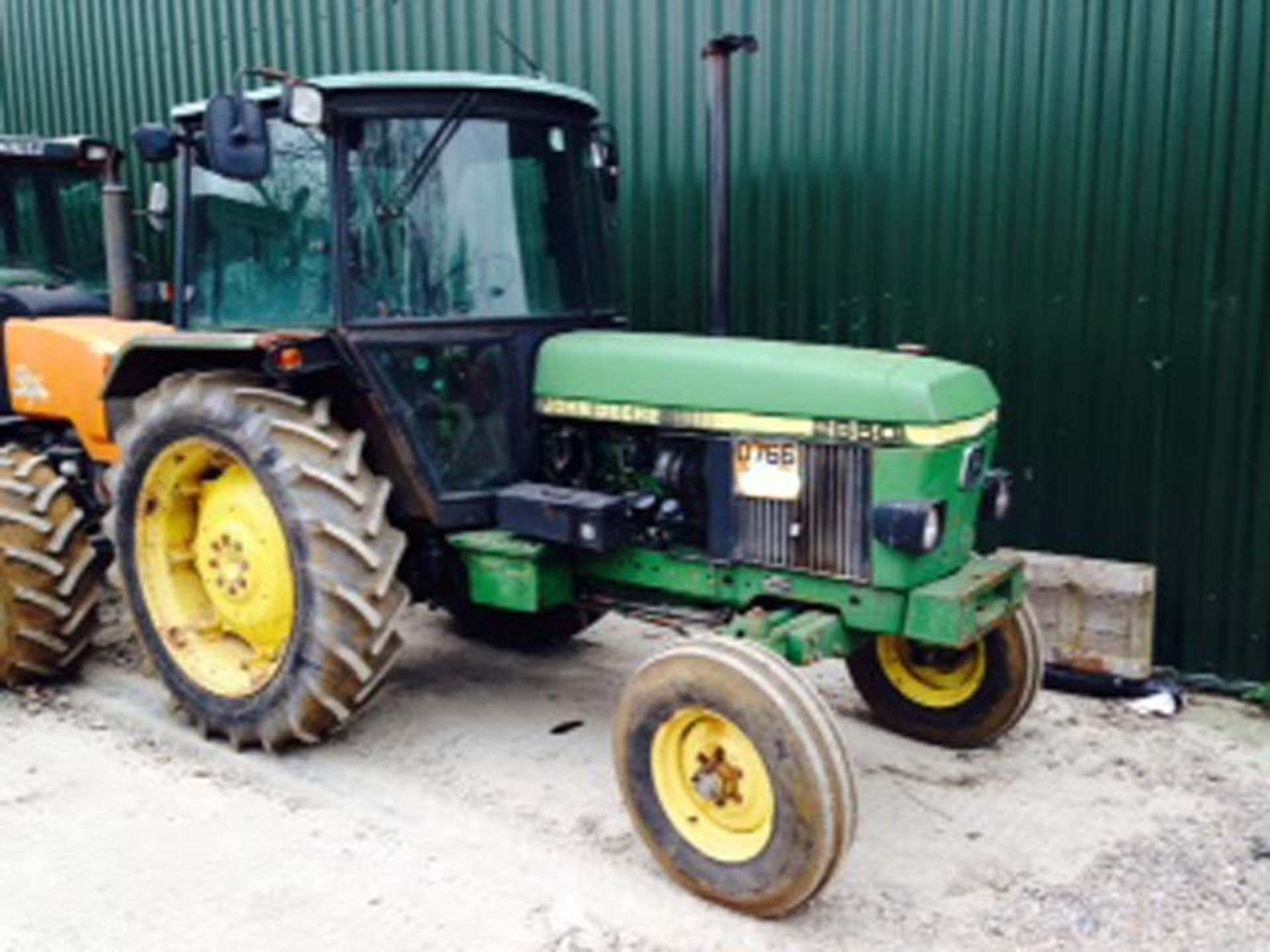 JOHN DEERE 2650 TRACTOR,