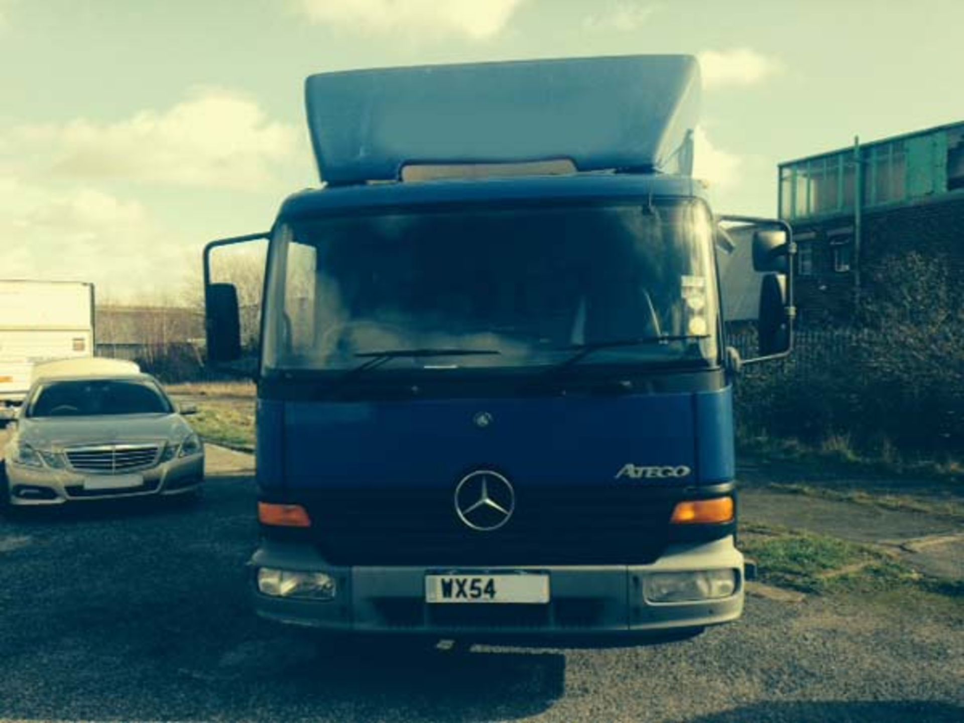 2004 (54 PLATE) MERCEDES ATEGO 815 BOX,COLUMN TAIL LIFT - Image 2 of 4