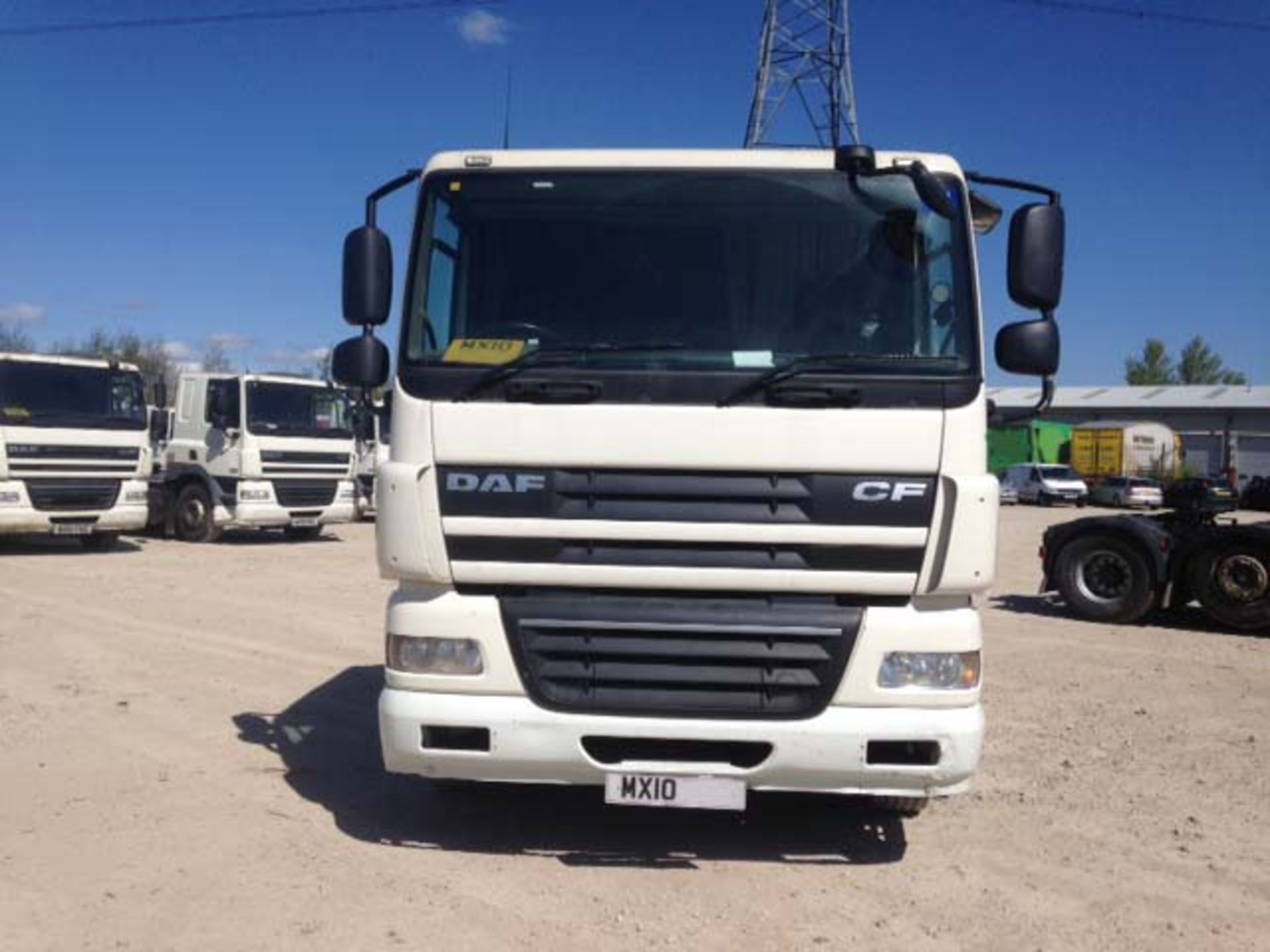 2010 DAF 85.410 6X2 TRACTOR UNIT, *CHOICE* - Image 4 of 17