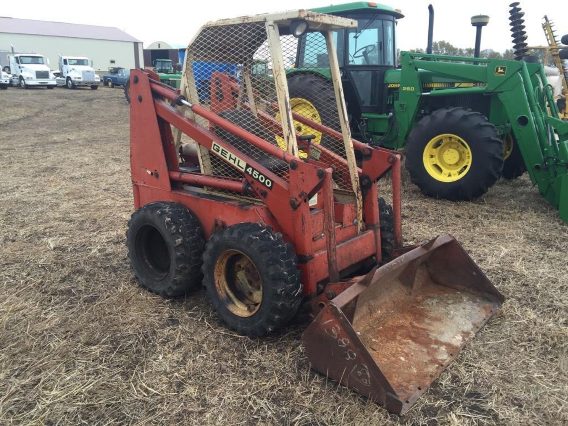 Gehl 4500 skid steer 2090 hrs