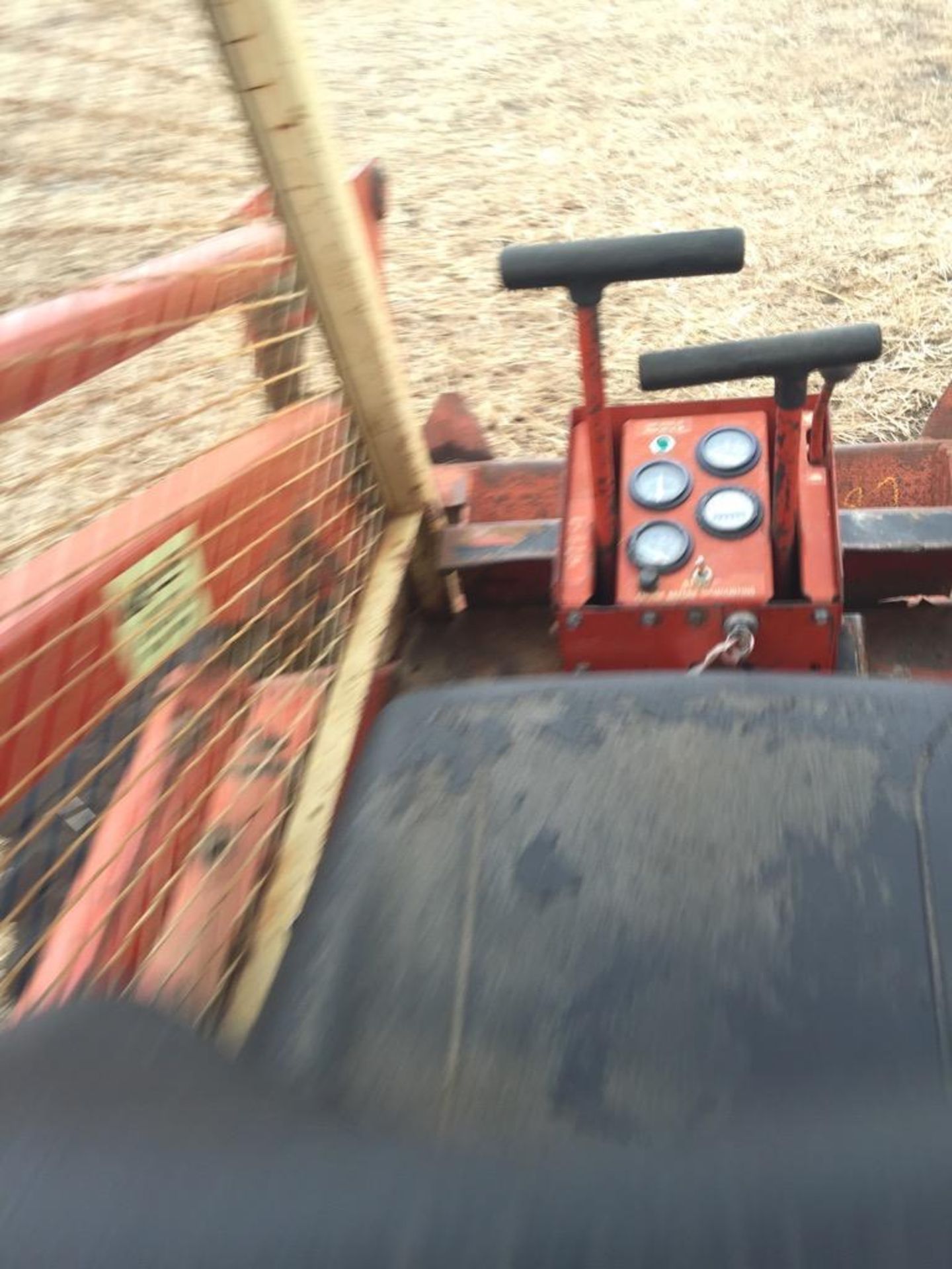 Gehl 4500 skid steer 2090 hrs - Image 4 of 4