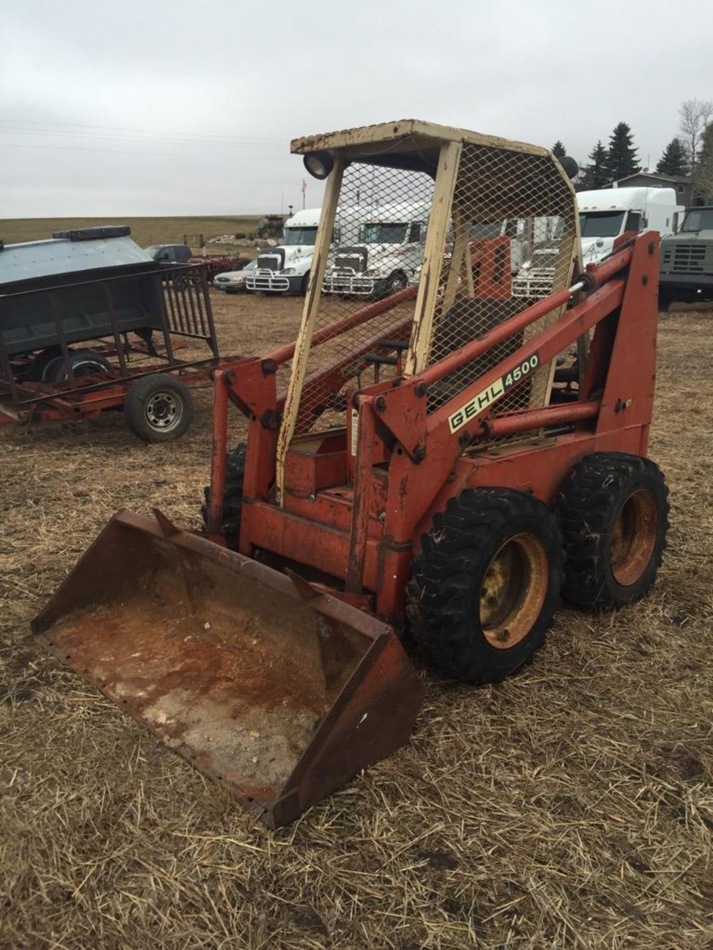 Gehl 4500 skid steer 2090 hrs - Image 2 of 4