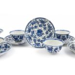 6 Chinese kop en schotels
serie van 6 blauw/wit Chinees porseleinen kop en schotels met floraal