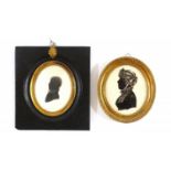 2 silhouetportretten
2 diverse silhouet portretminiaturen met voorstelling van jongen en dame, 19e