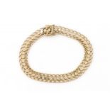 gouden armband
14 krt. gouden armband, lengte 18 cm., gewicht: 15,5 gram