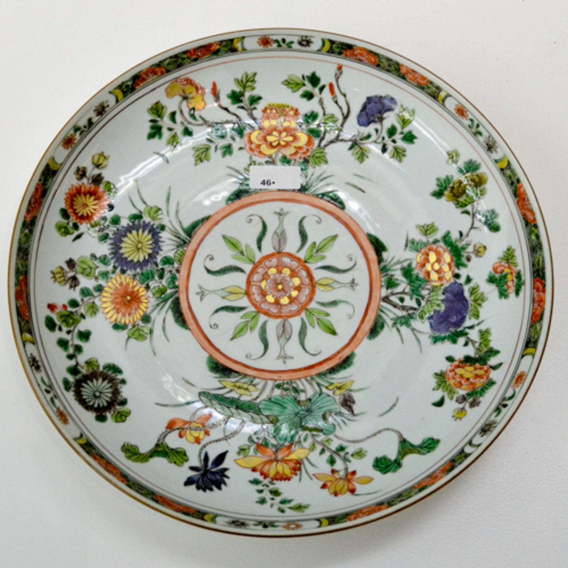 FAMILLE VERTE CHINA PORCELAIN PLATE CIRCA 1800 35 cm in diameter, hairline, chip on standring