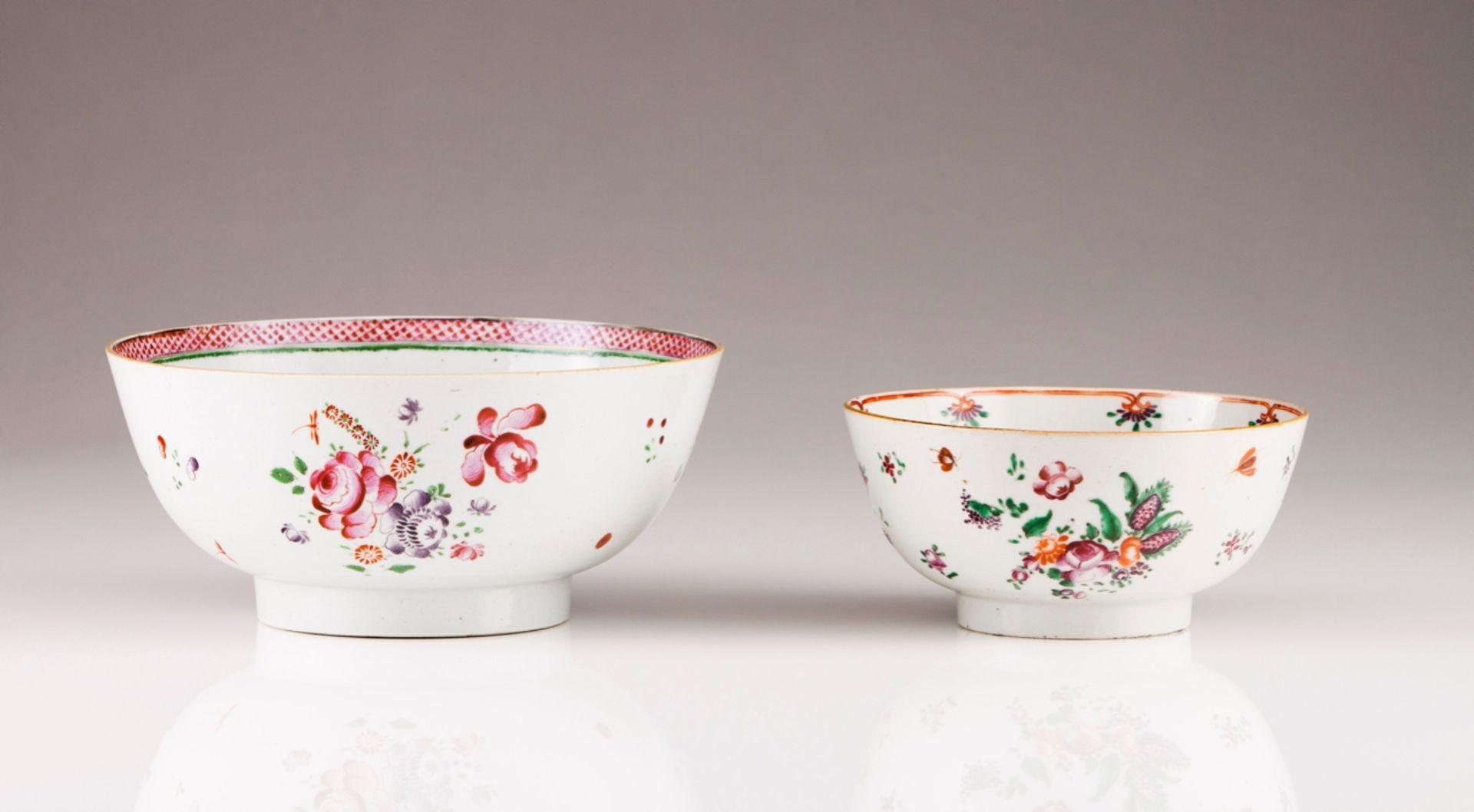 A Qianlong bowl
Chinese export porcelain
Polychrome decoration with flowers
Qianlong Period (1736-