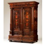 A Dutch cabinet
Oak
Carved decoration with architectonic motifs and tortoiseshell plaques
Gilt front