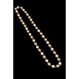 A traditional gold necklace
"Viana" beads and cultured pearls
Portugal, late 20th, early 21st