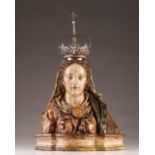 Our Lady
Polychrome and gilt wood
Portugal, 17th century
Silver crown

Height: 70 cm (total)