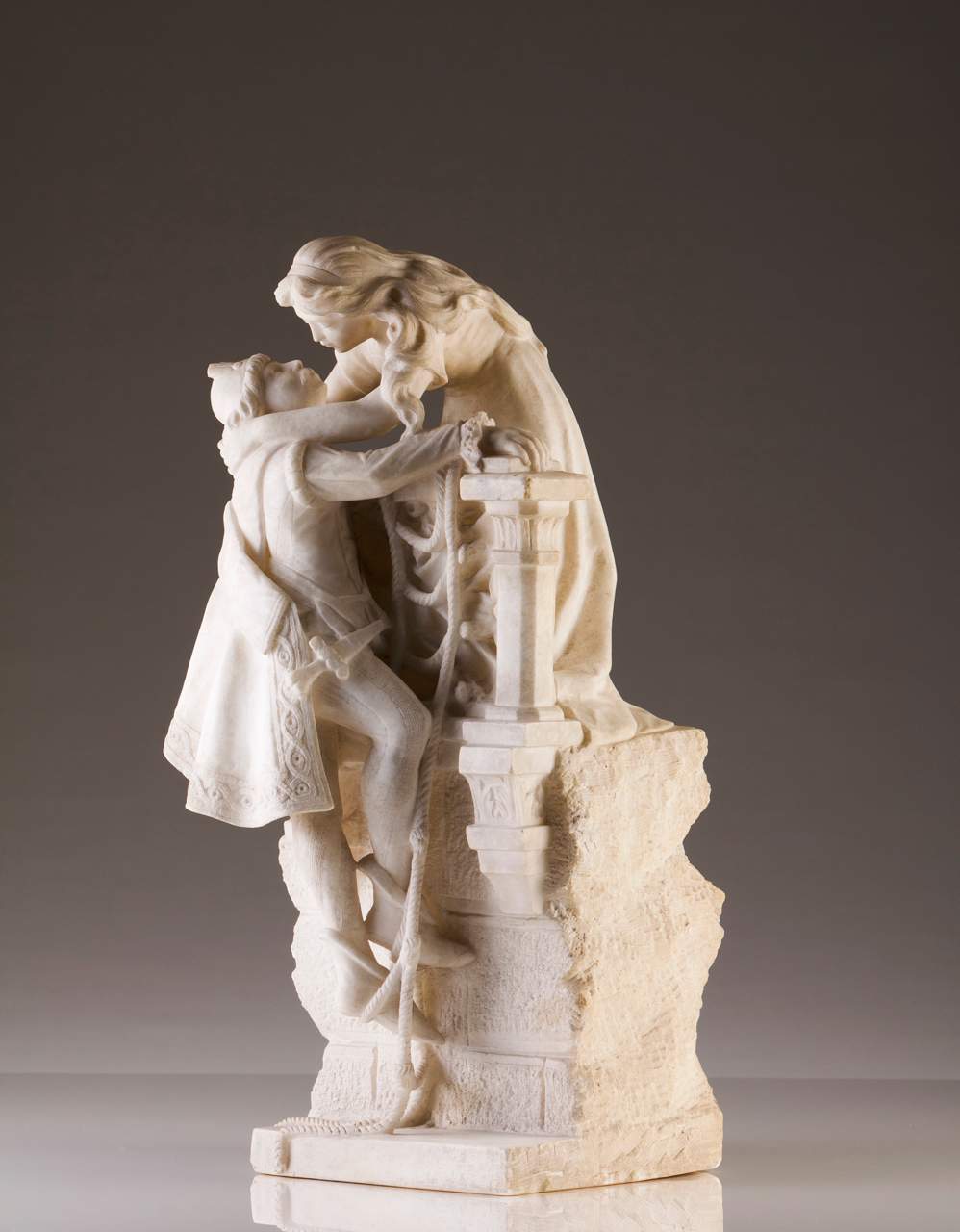 Romeo and Juliet
Marble sculpture
Europe, 19th century

Height: 55,5 cm