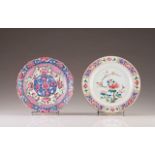 A plate
Chinese export porcelain
Polychrome decoration with flowers
Qianlong Period (1736-1795)