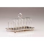 A silver toast-rack
On four feet, beaded decoration
Marked
(wear signs and minor loss)

16x22x13,5