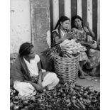 Ellen Auerbach (Karlsruhe 1906 – 2004 New York)„MARKET OAXACA“ (MEXIKO). Vermutlich um