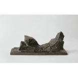 Fritz Wotruba (1907 – Vienna – 1975)„KLEINE LIEGENDE FIGUR II“. 1953Bronze with dark brown