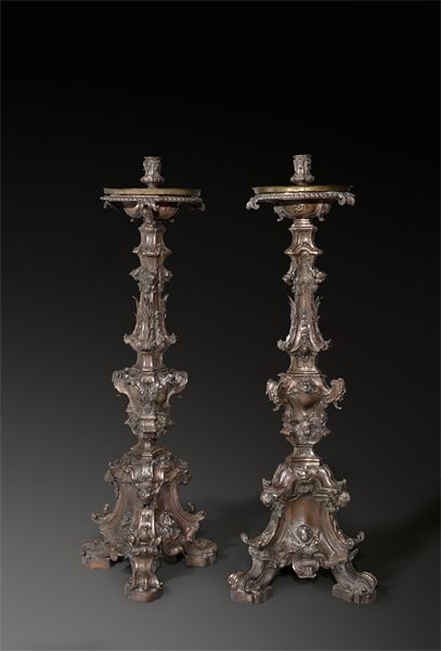 Wohl Giovanni Giardini (1646 Forlí – 1722 Rom)Paar Torchèren. Um 1710Kupfer, getrieben, gegossen;