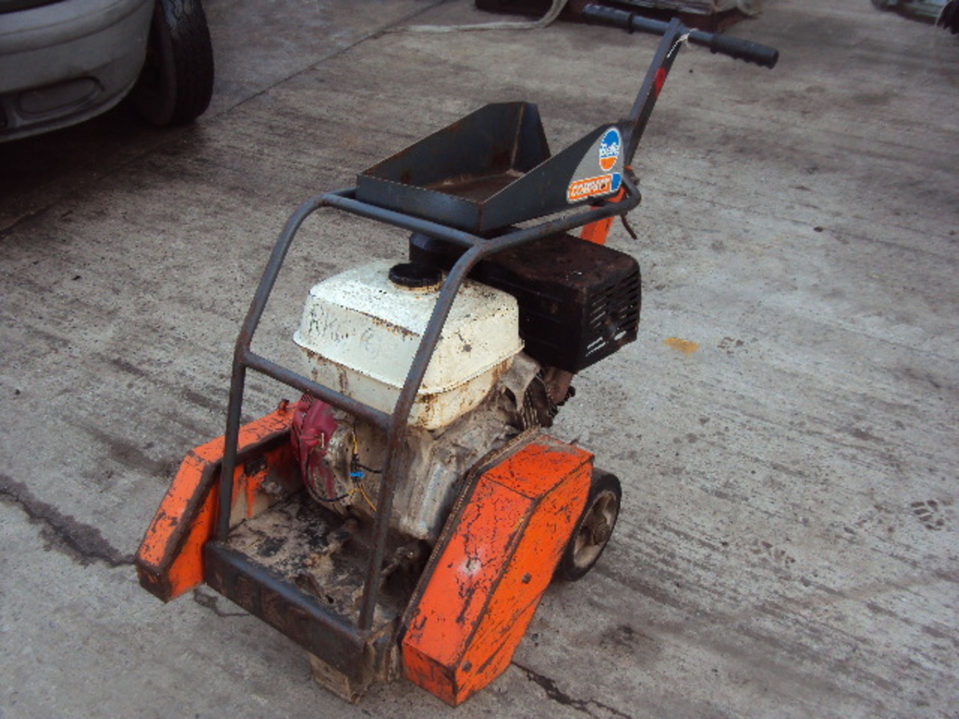 BELLE petrol driven road saw - Image 2 of 2