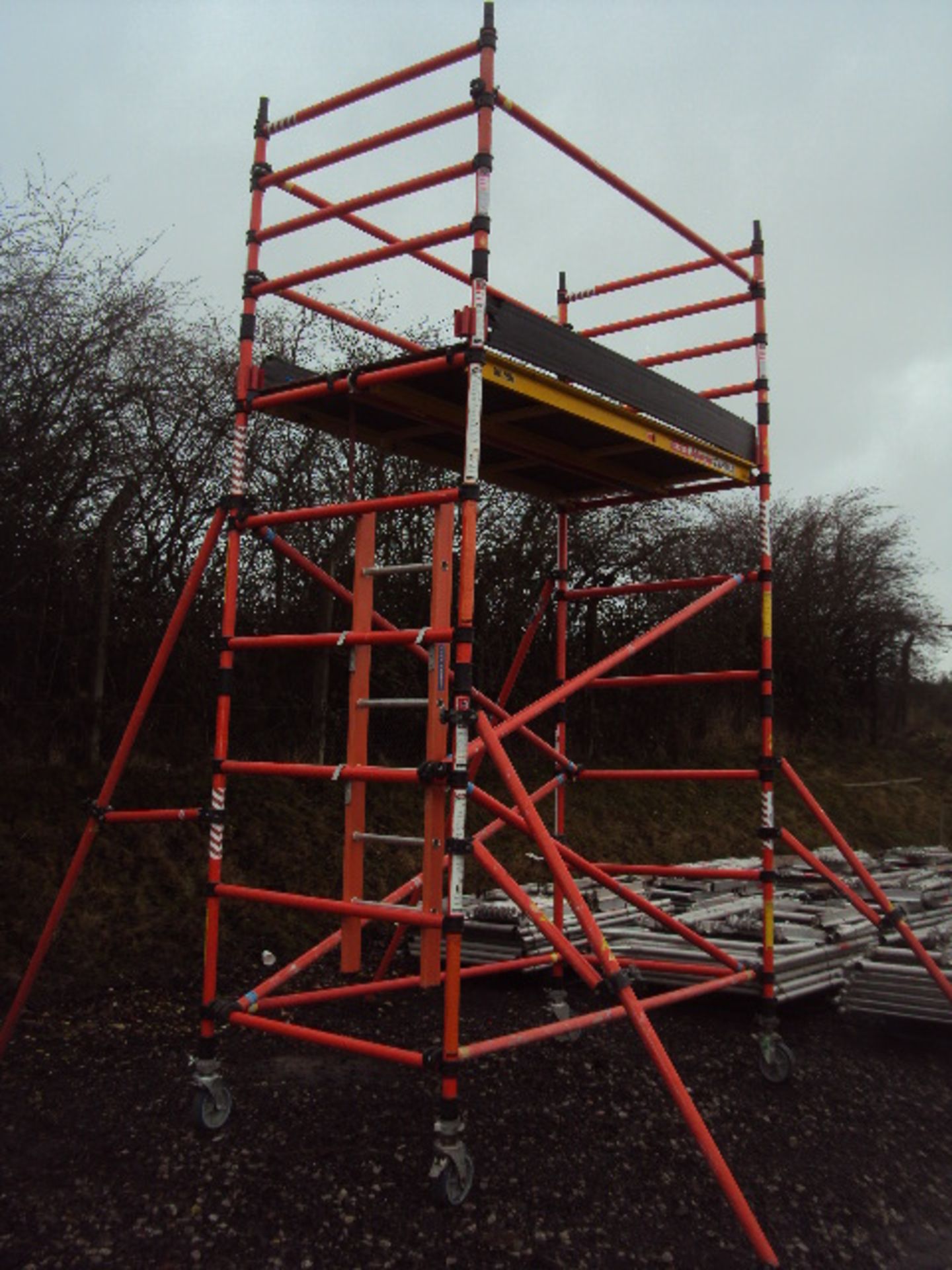 CLOW Advanced Scaffold 4.5m mobile fibreglass scaffold tower. Comprising uprights, bracing bars, - Image 2 of 3