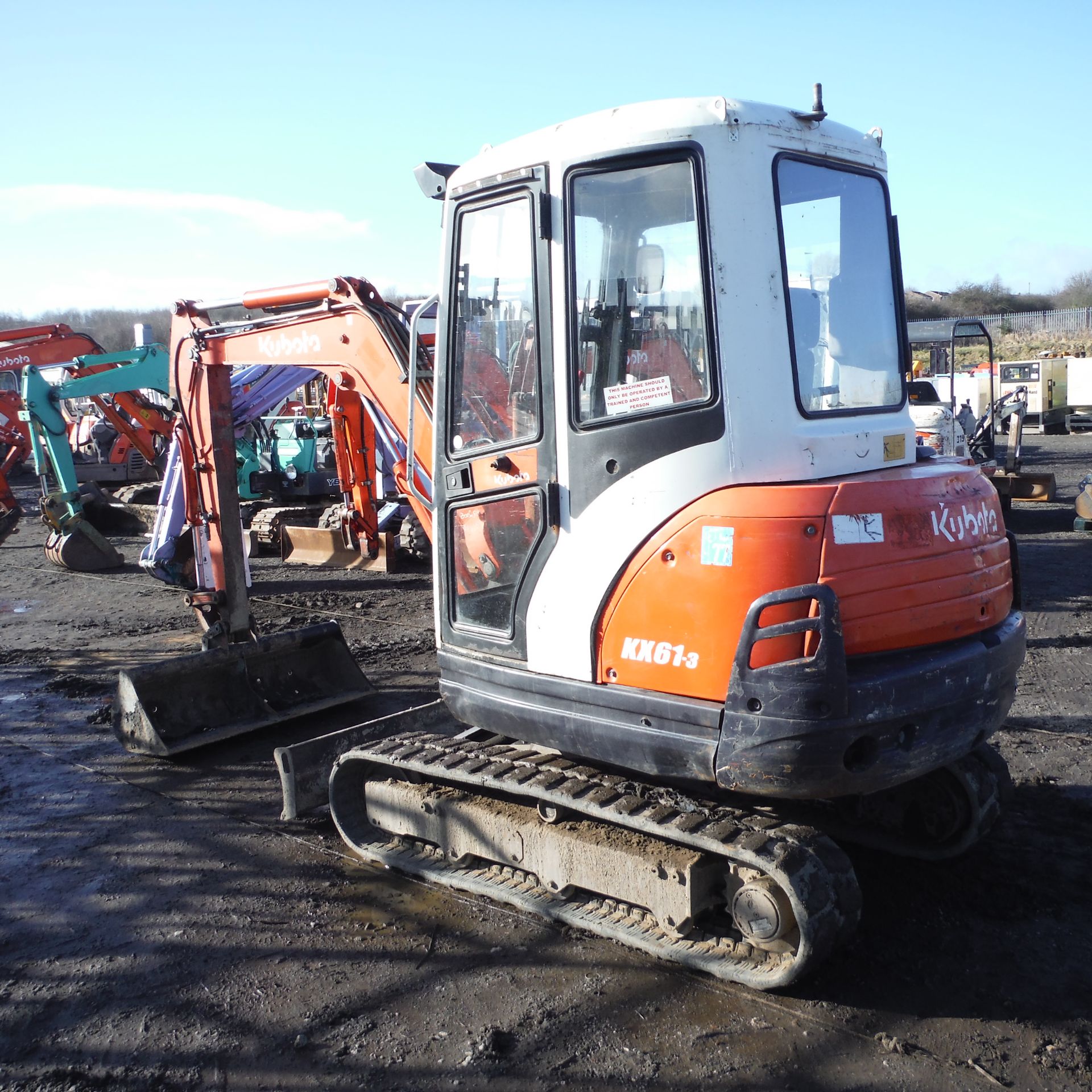 2005 KUBOTA KX61-3 rubber tracked excavator S/n: Z055645(3,800 recorded hours) with bucket, - Image 3 of 4