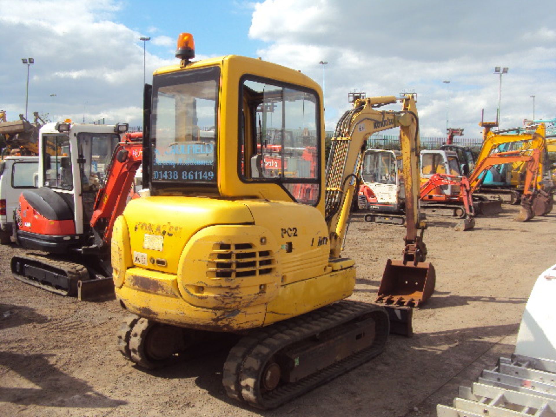 2001 KOMATSU PC27R-8 rubber tracked excavator c/w bucket, blade & piped (s/n F30972) (3572 rec - Image 3 of 6