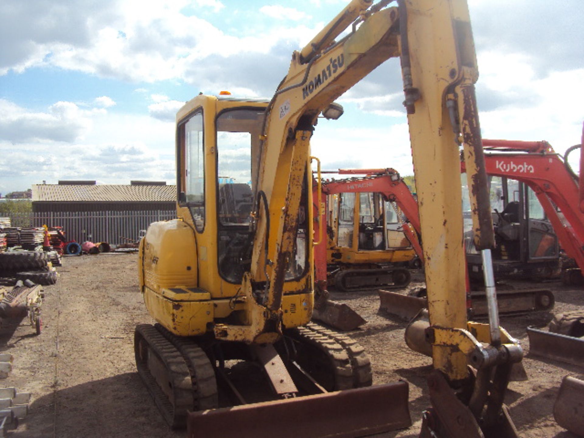 2001 KOMATSU PC27R-8 rubber tracked excavator c/w bucket, blade & piped (s/n F30972) (3572 rec - Image 2 of 6