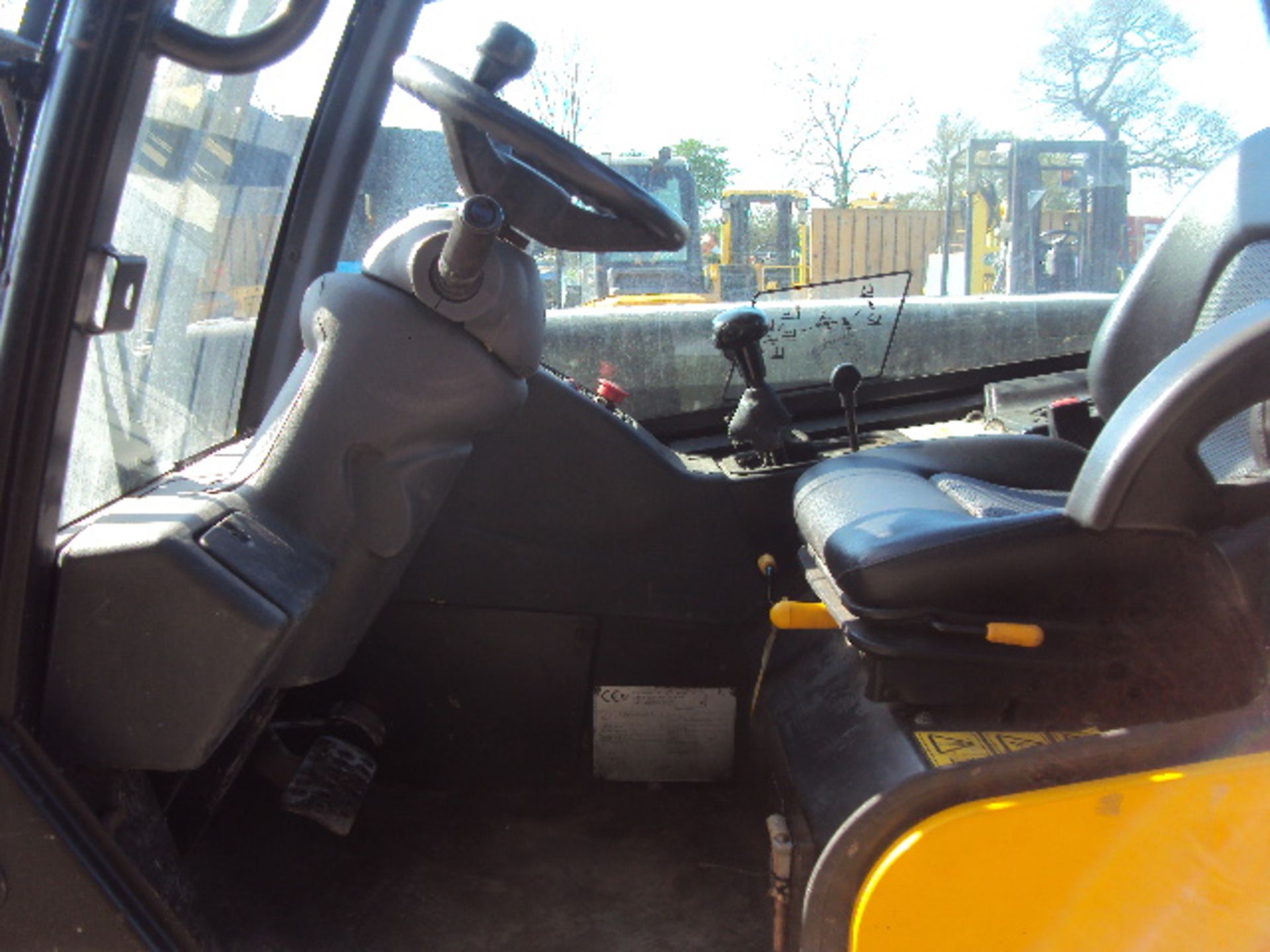 2011 JCB TLT30D 4wd diesel driven Teletruck (S/n E01540315) (3940 rec hrs) (RDL) (This item is - Image 5 of 8