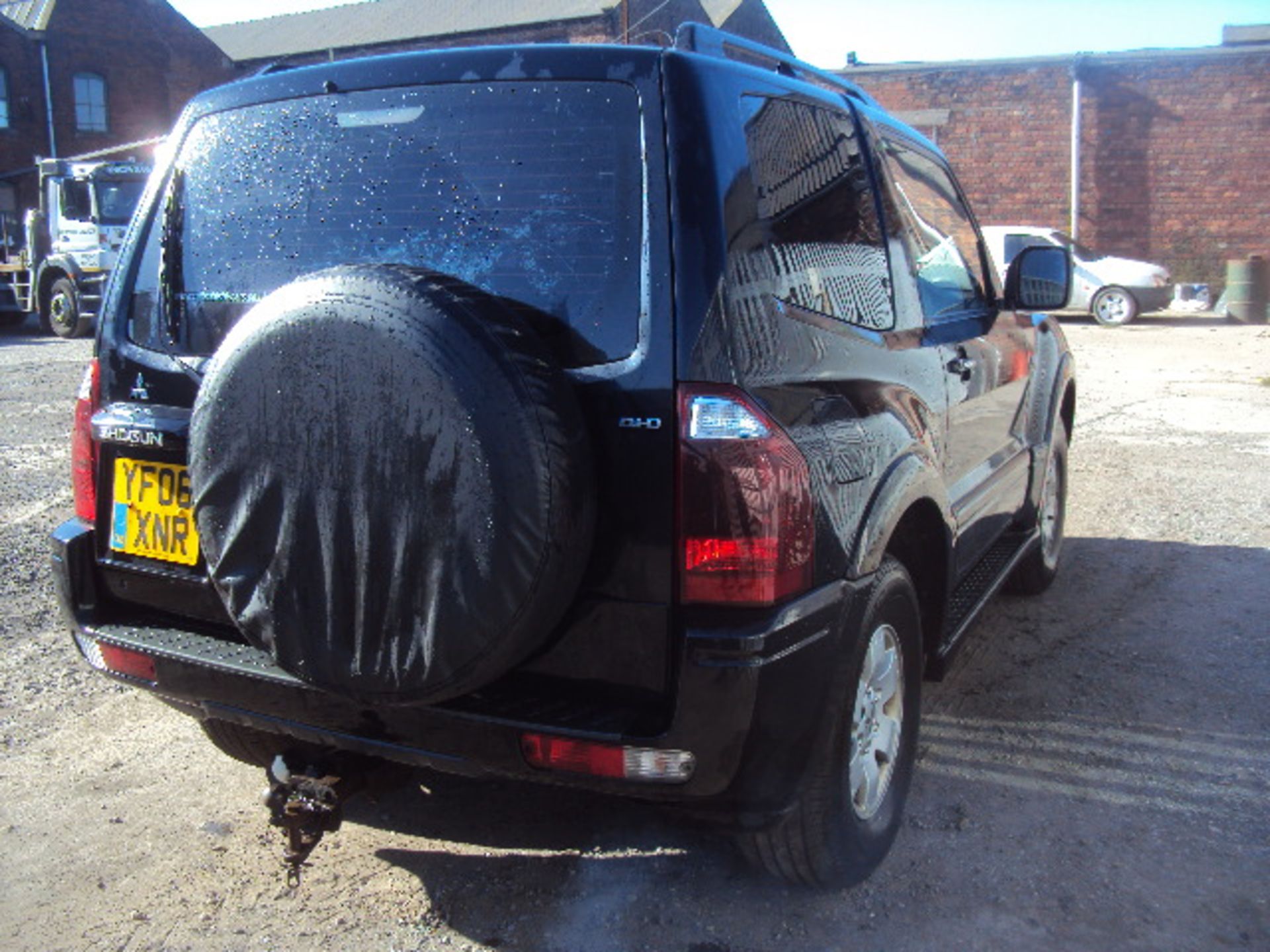 2006 MITSUBISHI Shogun 3.2TDi, SWB Commercial 4wd, manual  (R+D) - Image 3 of 10