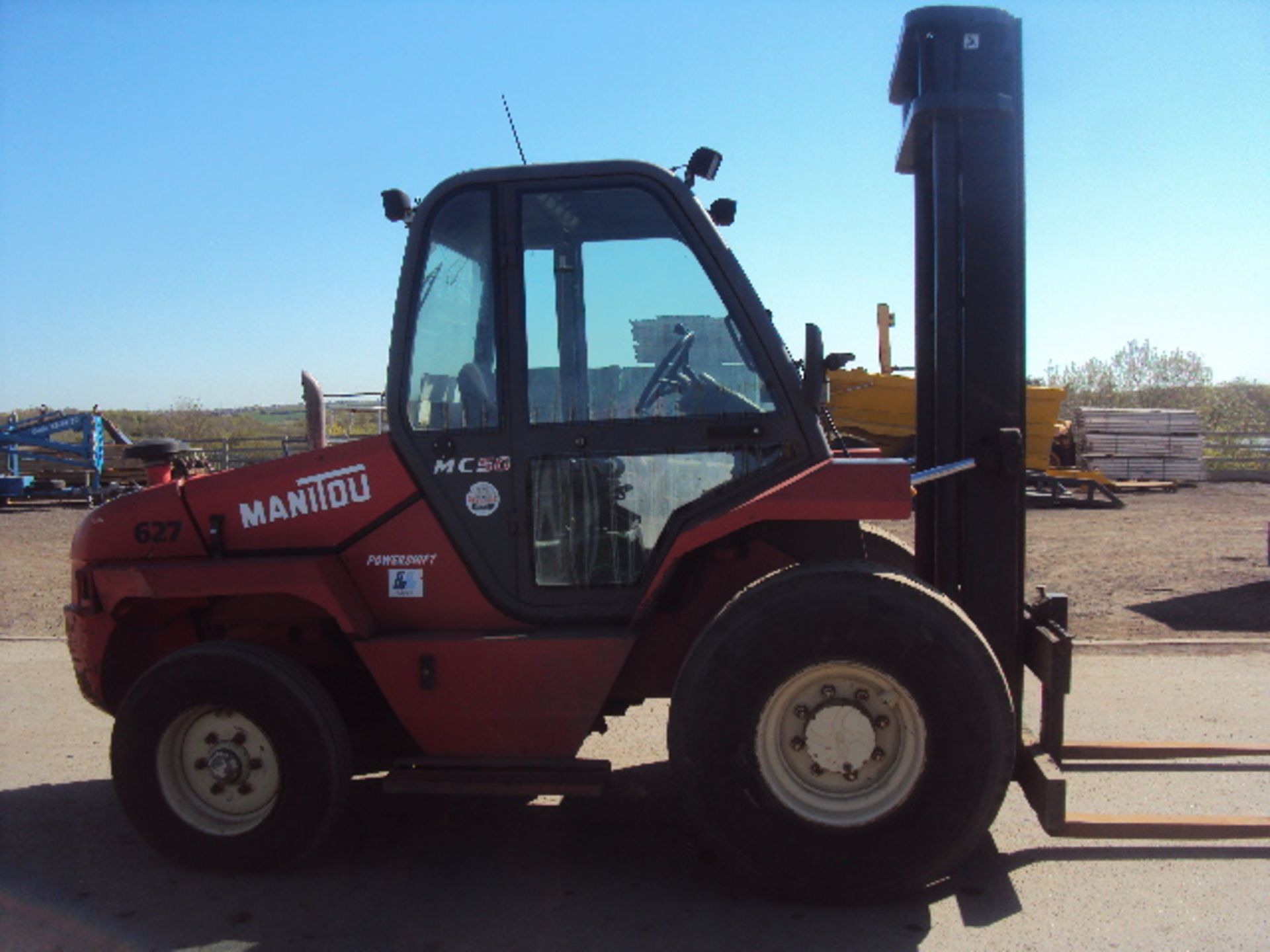 2003 MANITOU MC50 5t rough terrain diesel driven forklift truck (RDL) - Image 4 of 6