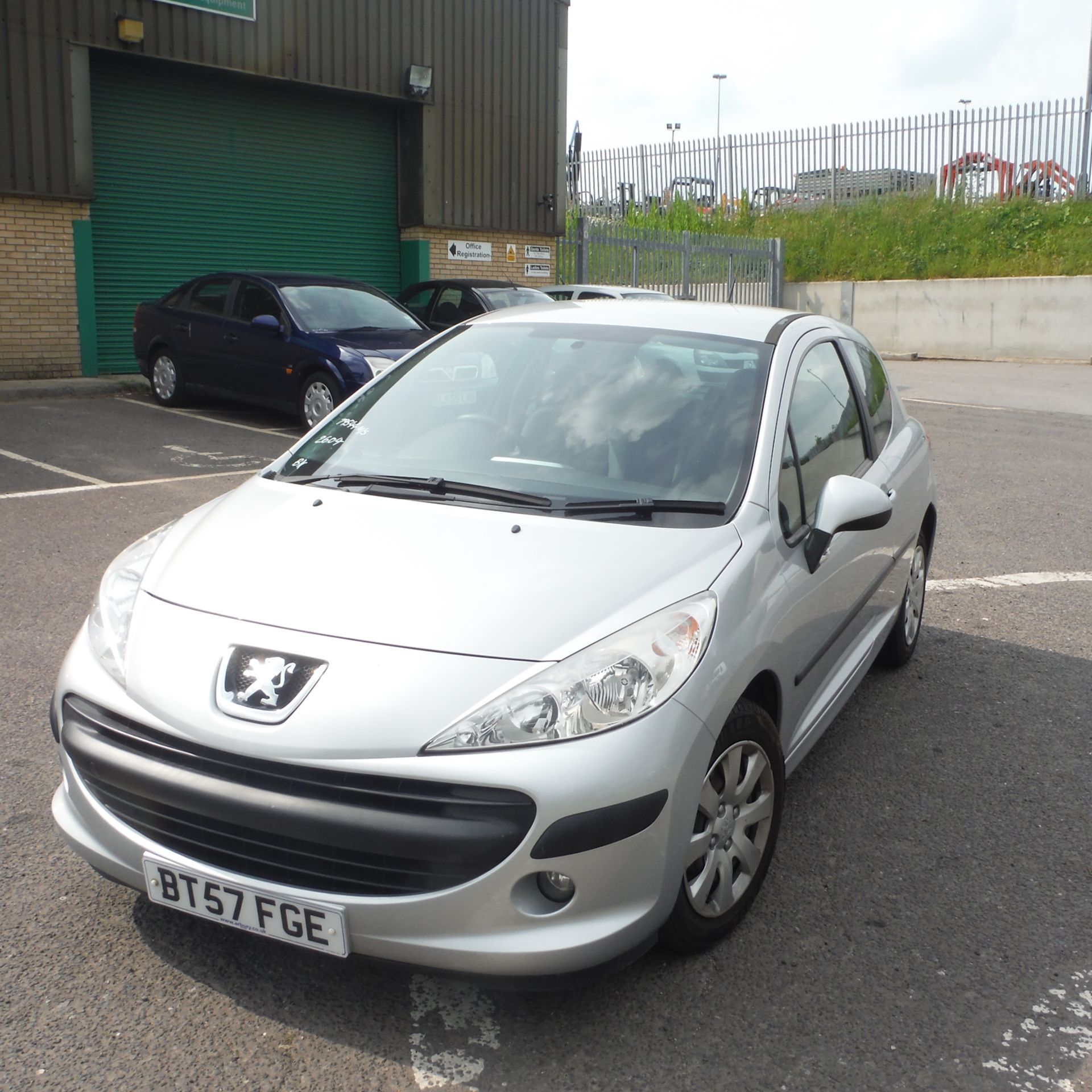 PEUGEOT 207S 1360cc petrol car (BT57 FGE)(MoT 7 November 15) (V5 & MoT in office)(79544 rec mls)(R& - Image 3 of 6