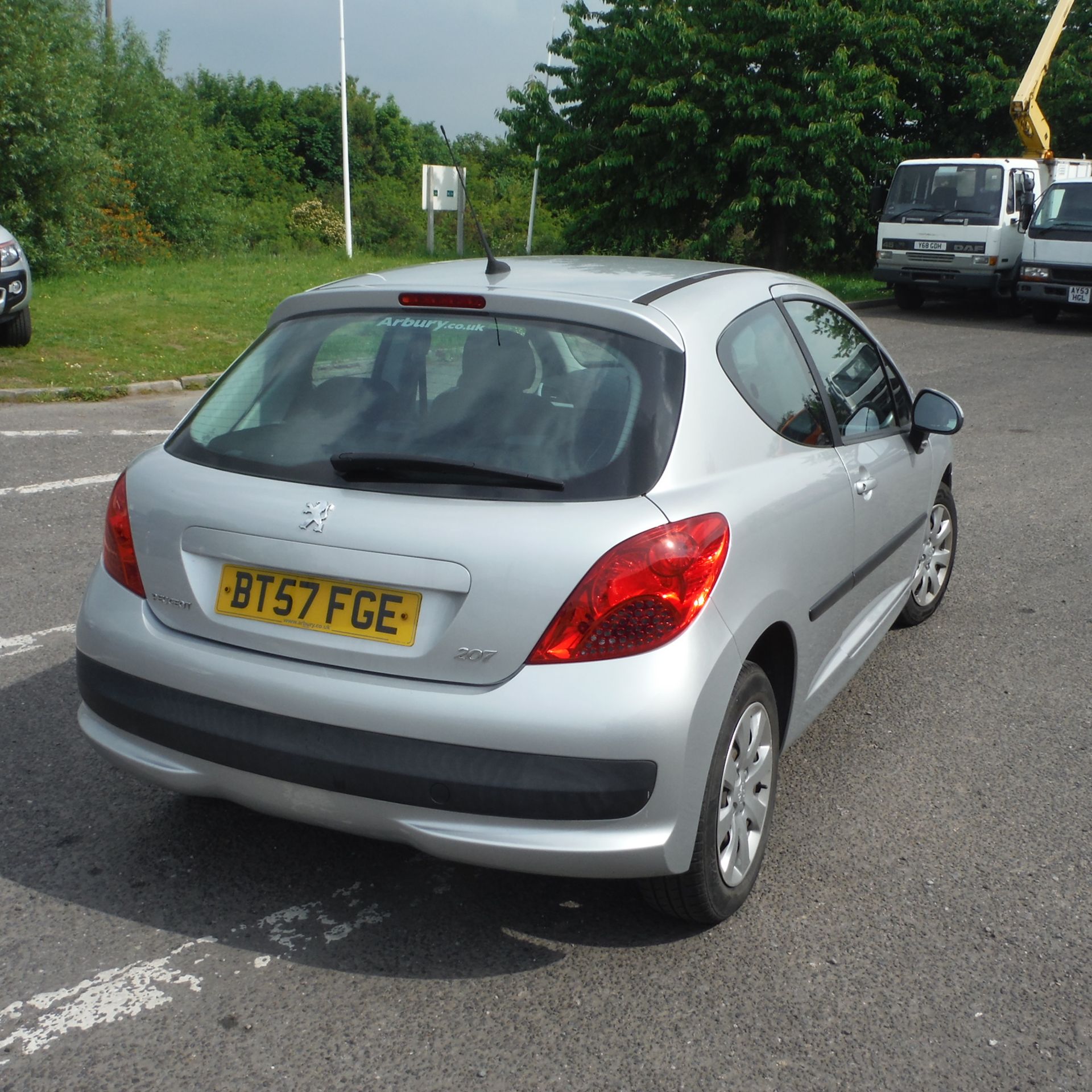 PEUGEOT 207S 1360cc petrol car (BT57 FGE)(MoT 7 November 15) (V5 & MoT in office)(79544 rec mls)(R& - Image 5 of 6