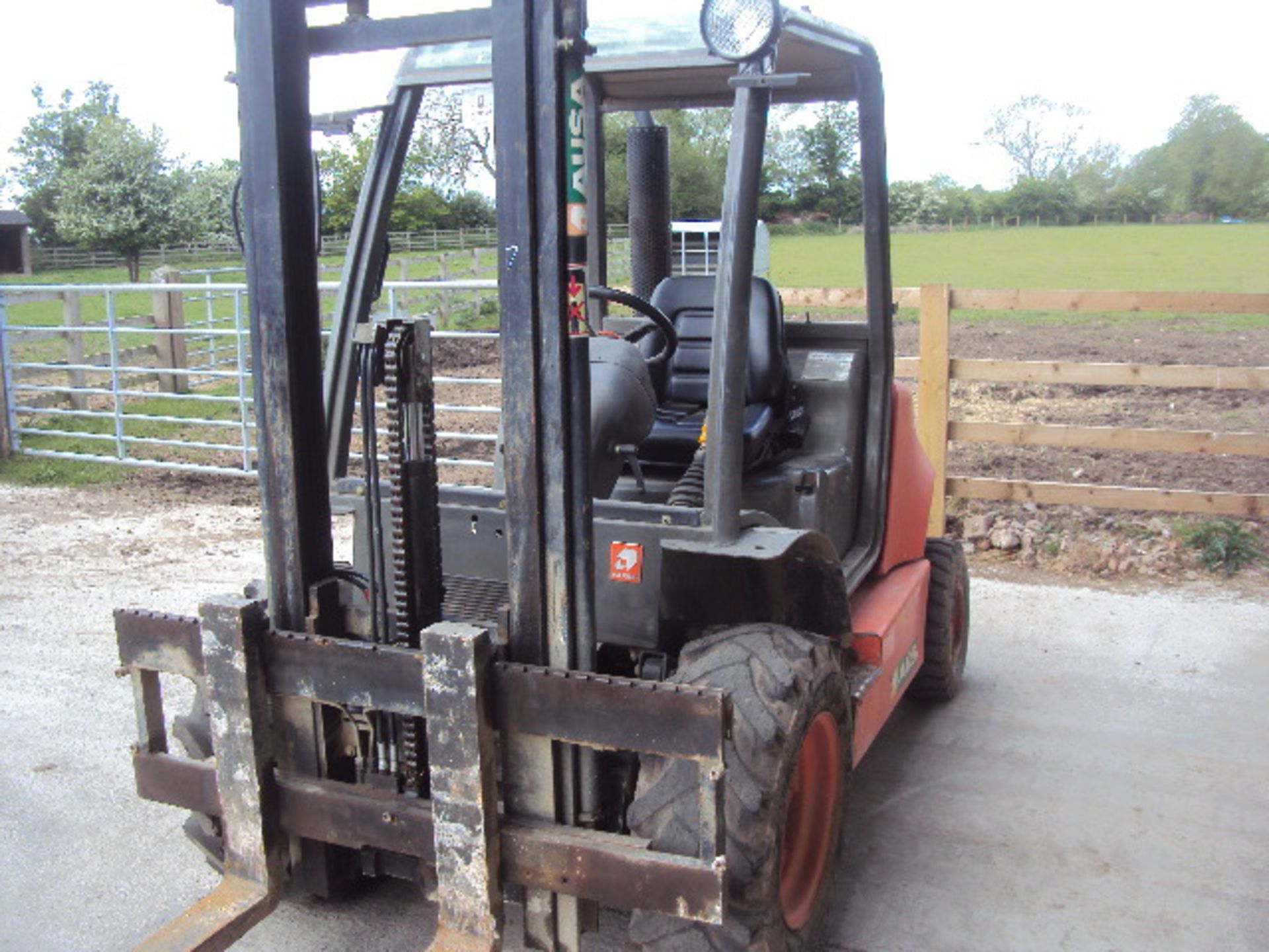 2007 AUSA C150H 1.5t diesel driven rough terrain forklift truck S/n: V1505-7E462 with duplex free- - Image 4 of 8